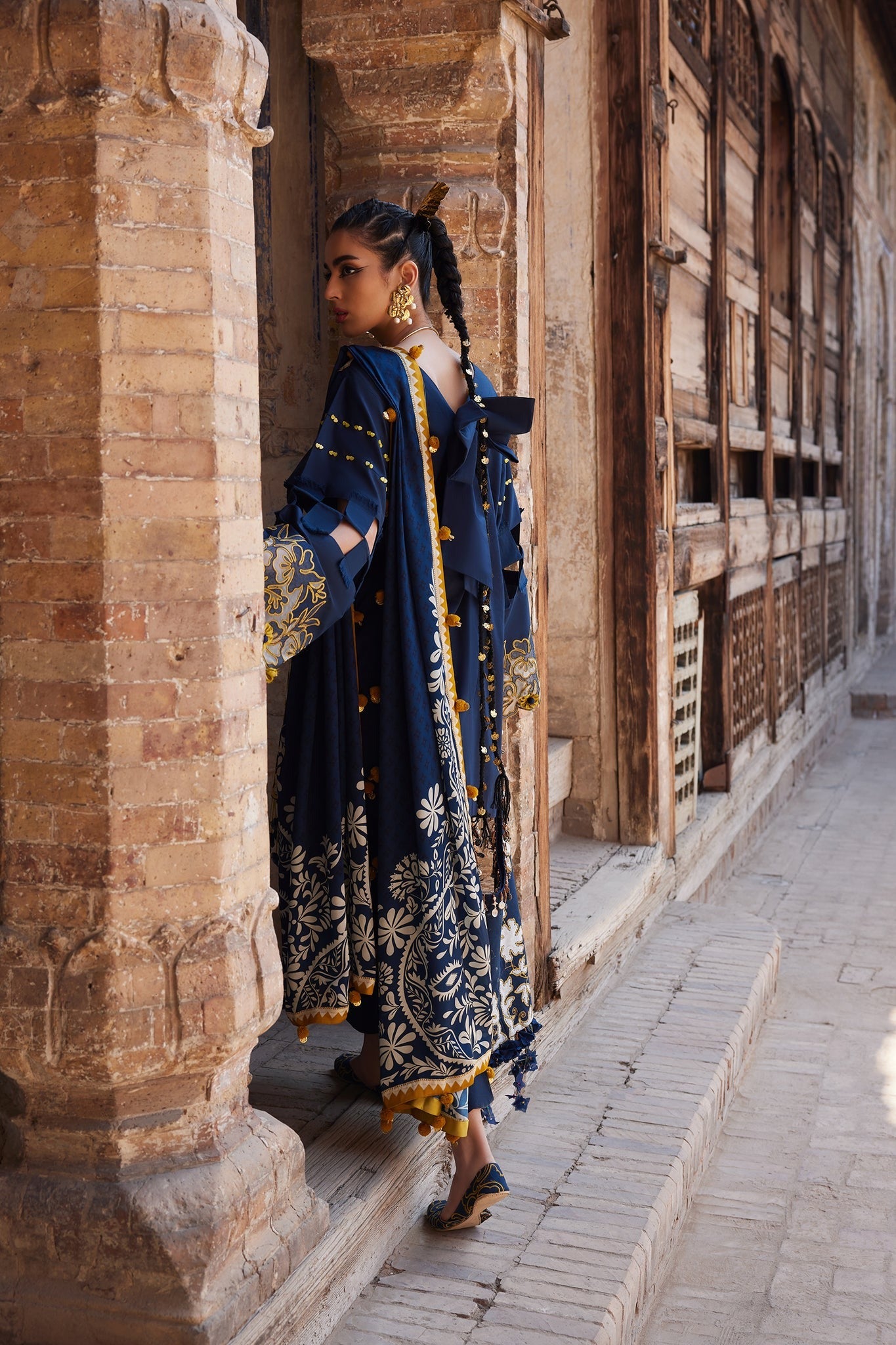SOLENE - (EL25-03B) | Elan Lawn`25