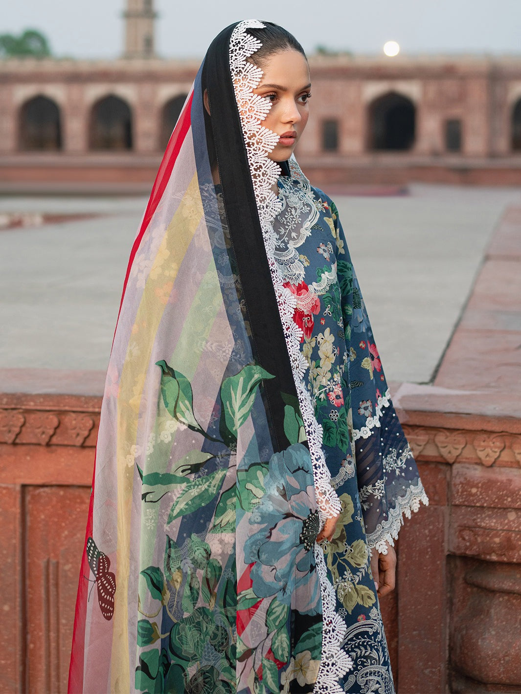 2081-B | NAQSH NAAZ Lawn`25 By BIN ILYAS