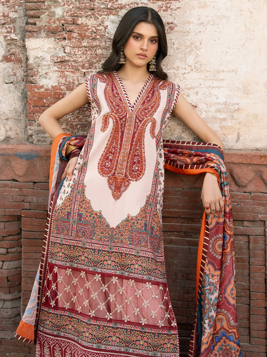 2083-A | NAQSH NAAZ Lawn`25 By BIN ILYAS