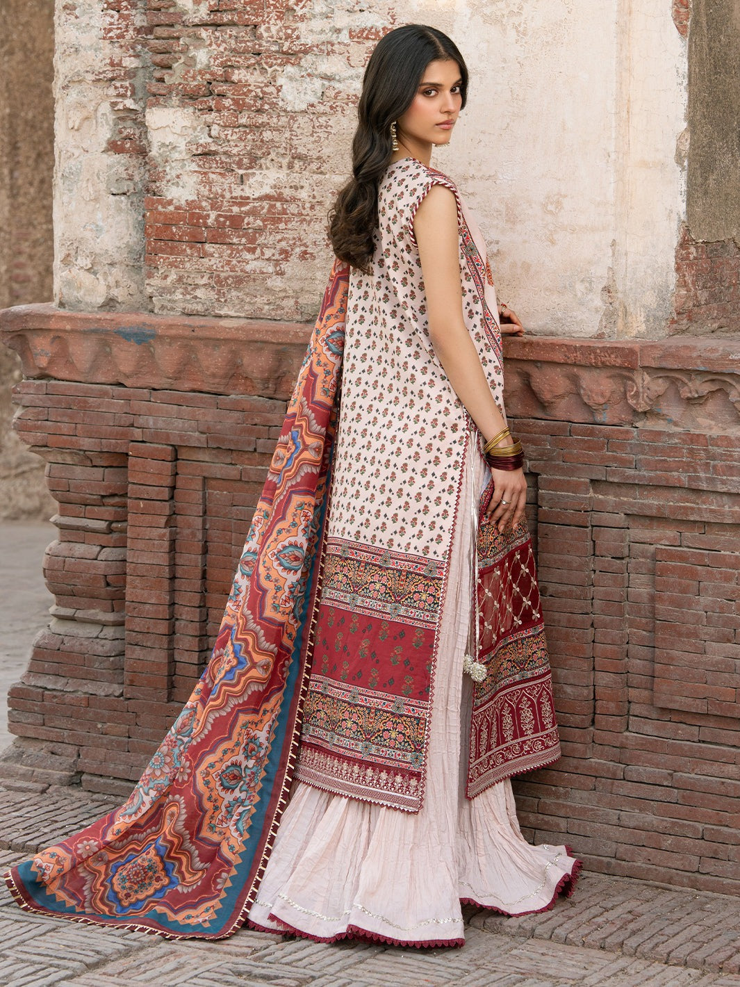 2083-A | NAQSH NAAZ Lawn`25 By BIN ILYAS