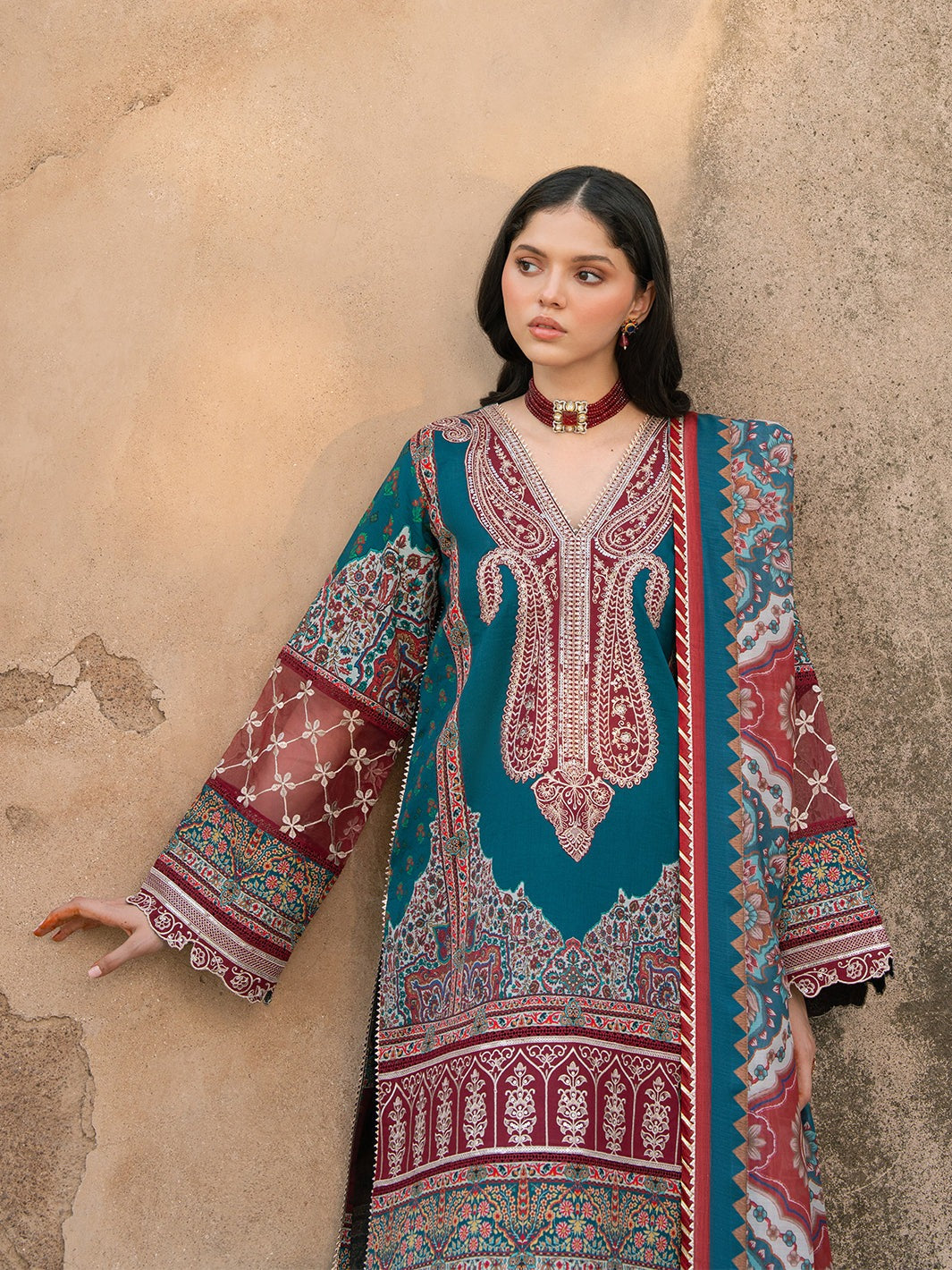 2083-B | NAQSH NAAZ Lawn`25 By BIN ILYAS