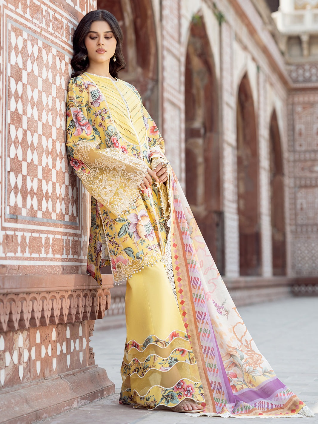 2085-A | NAQSH NAAZ Lawn`25 By BIN ILYAS