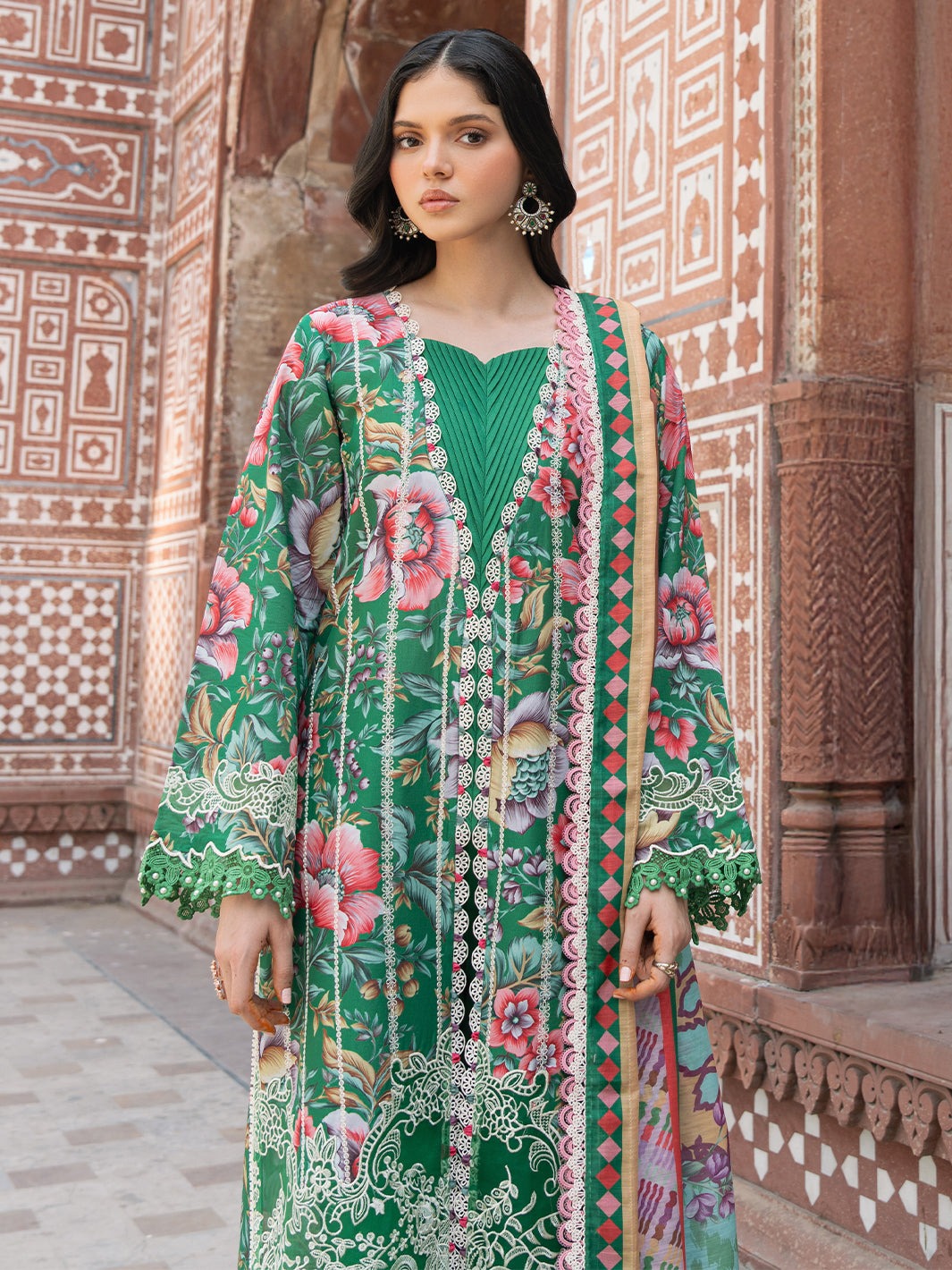 2085-D | NAQSH NAAZ Lawn`25 By BIN ILYAS