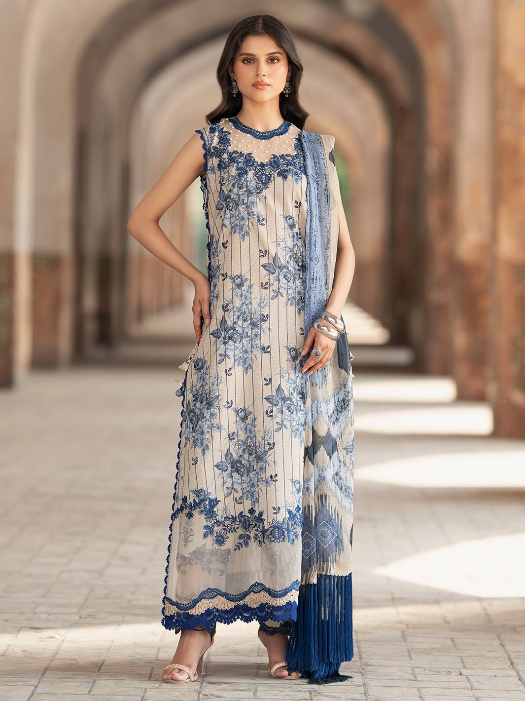 2087-A | NAQSH NAAZ Lawn`25 By BIN ILYAS