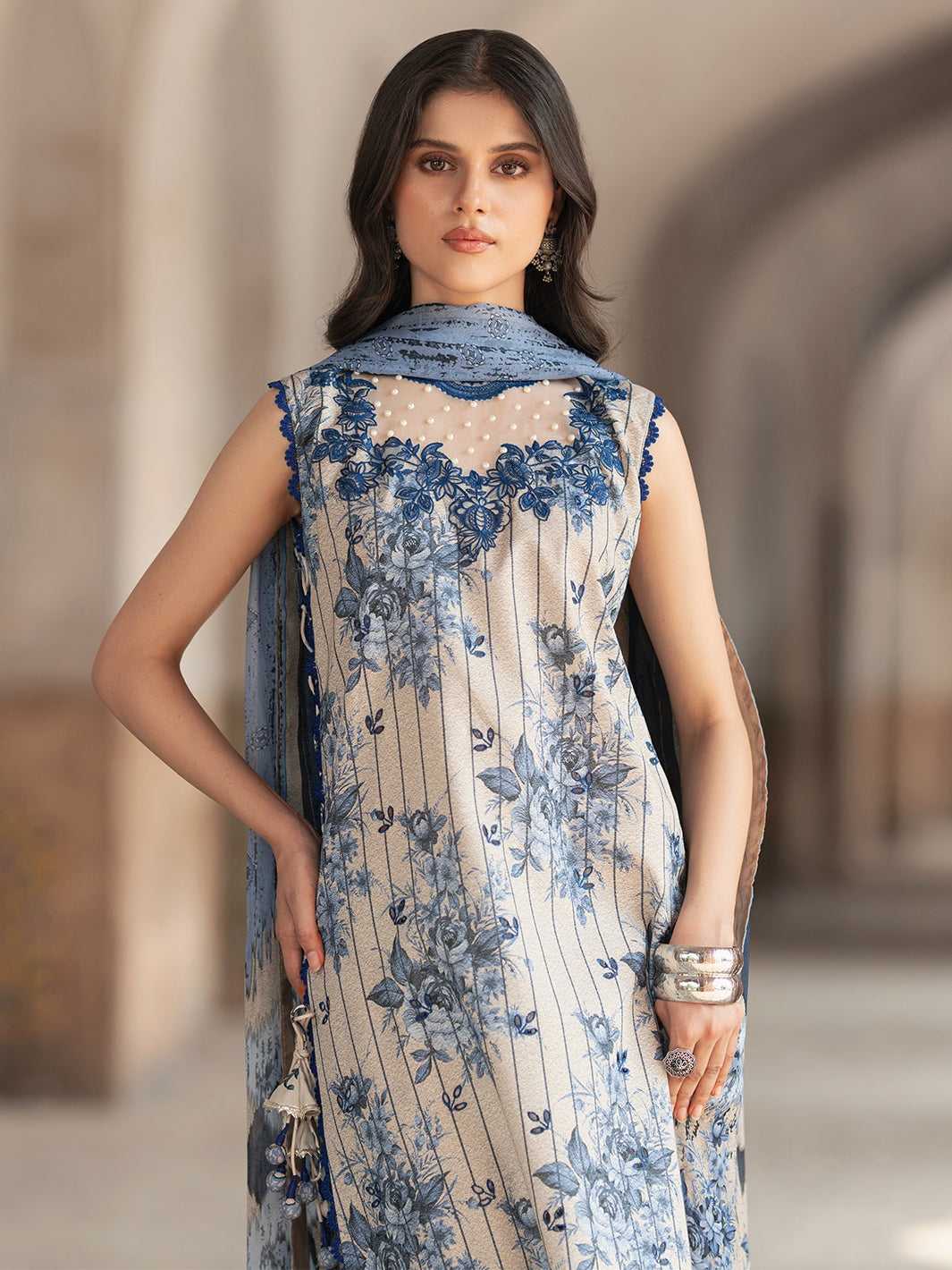 2087-A | NAQSH NAAZ Lawn`25 By BIN ILYAS