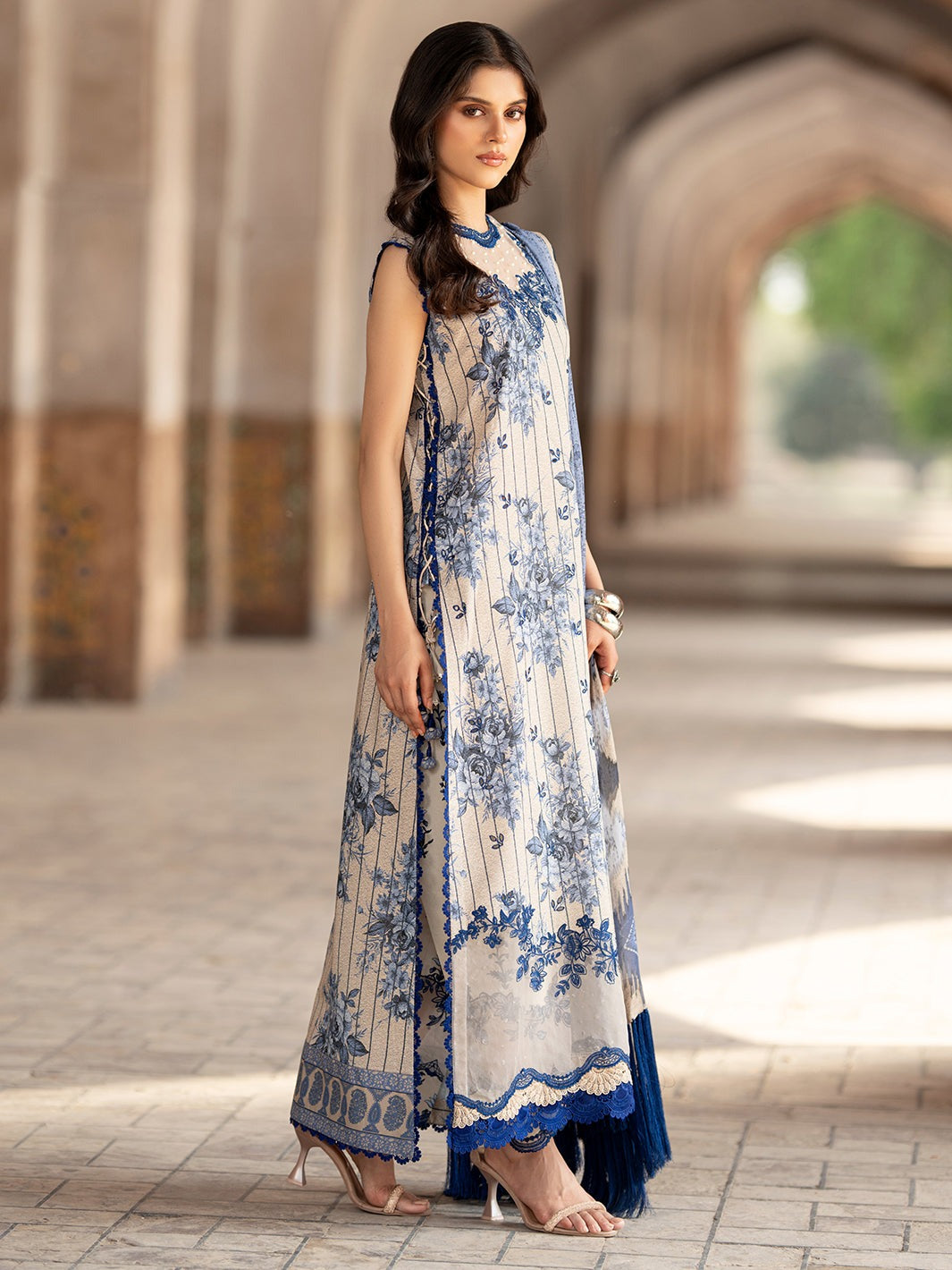 2087-A | NAQSH NAAZ Lawn`25 By BIN ILYAS