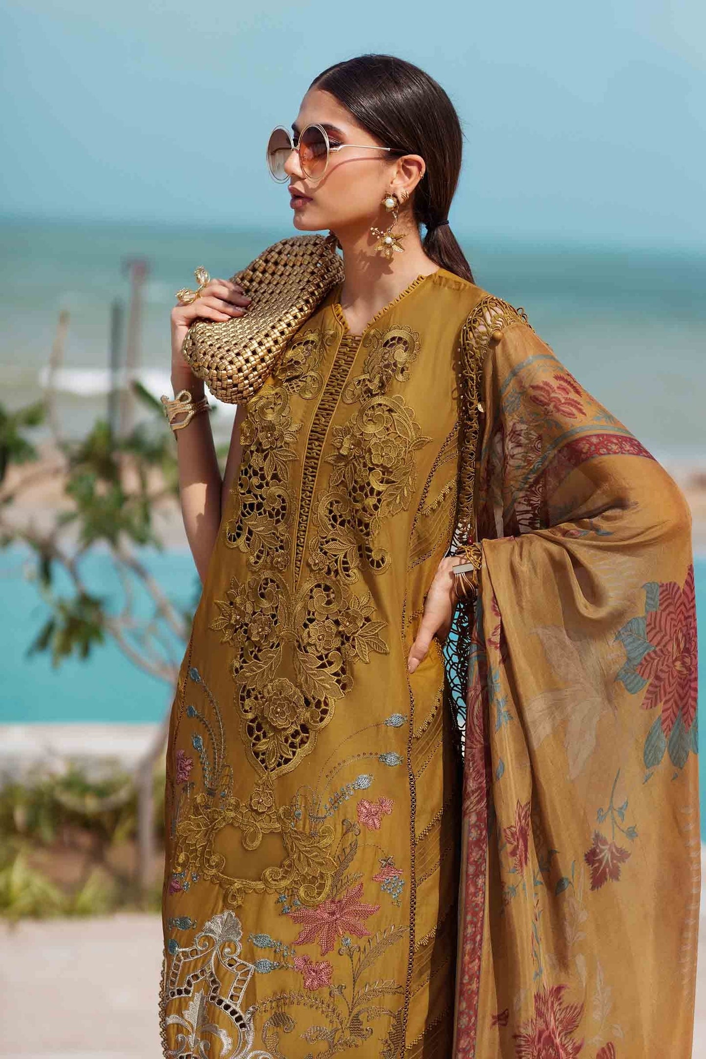 2506 | Maria.B Embroidered Eid Lawn`25