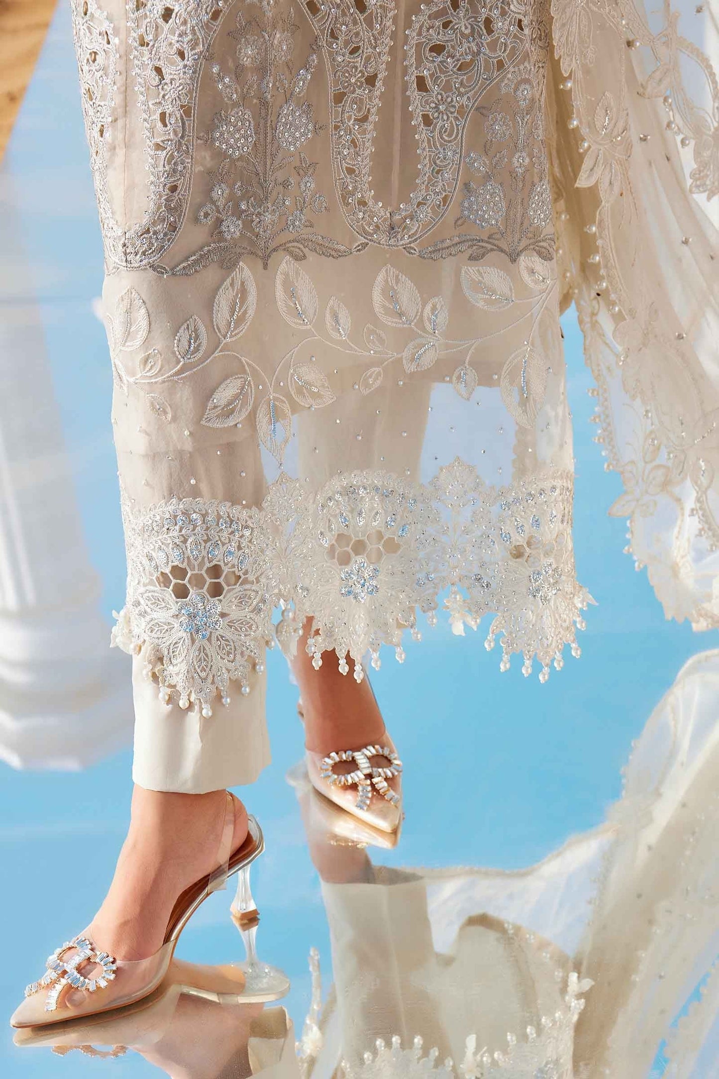 2509 | Maria.B Embroidered Eid Lawn`25