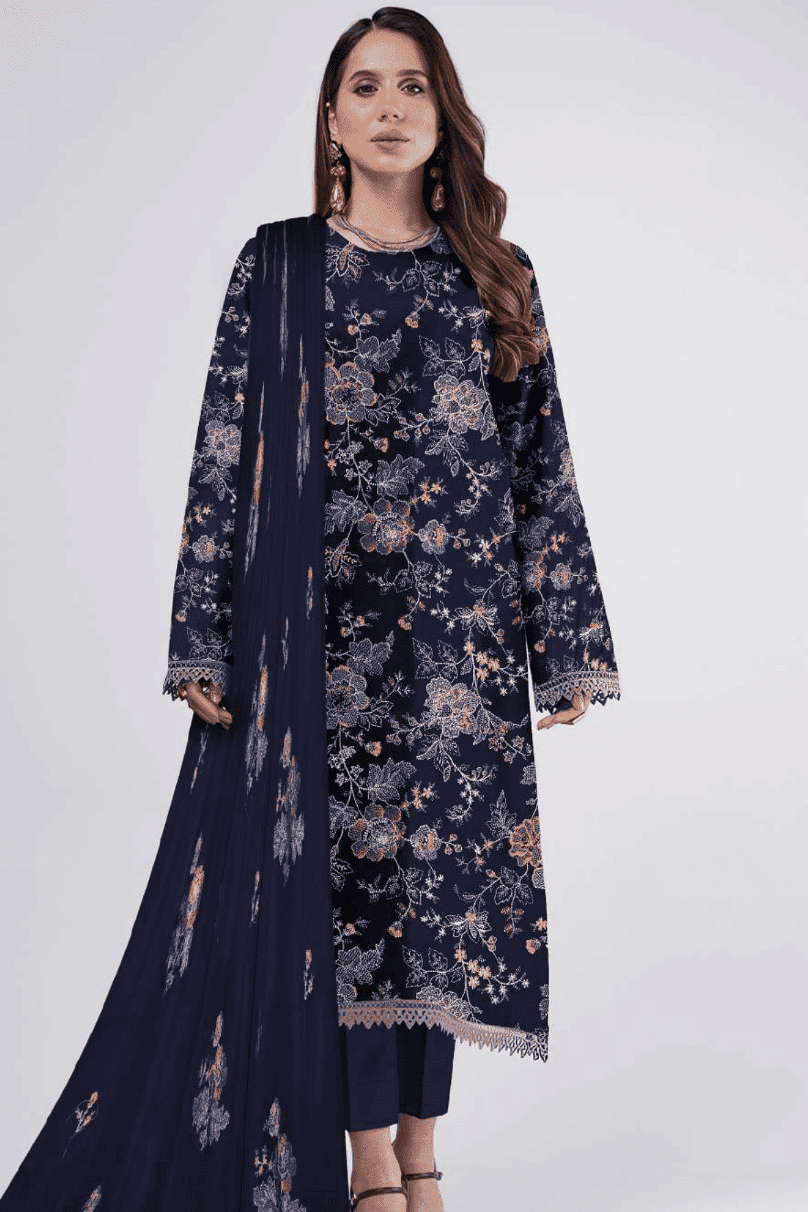 D 07B - Bareeze Karandi Bamber Shawl By Bin Shaukat (Winter)