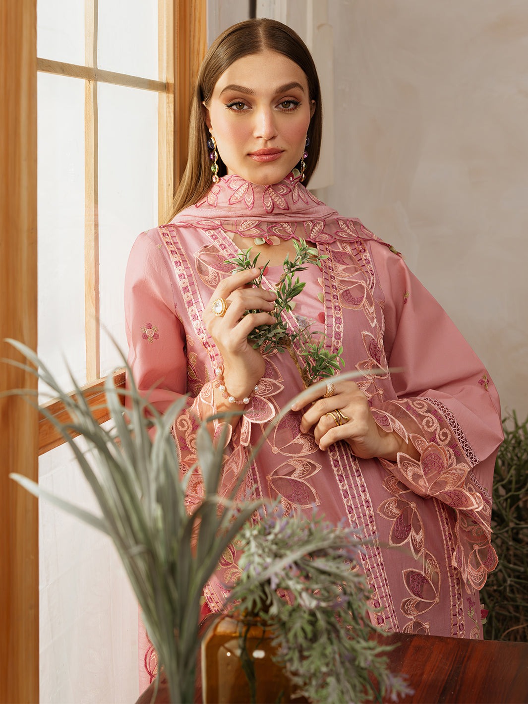 D1A - AZMEY | Florence By Mahnur - Lawn`25