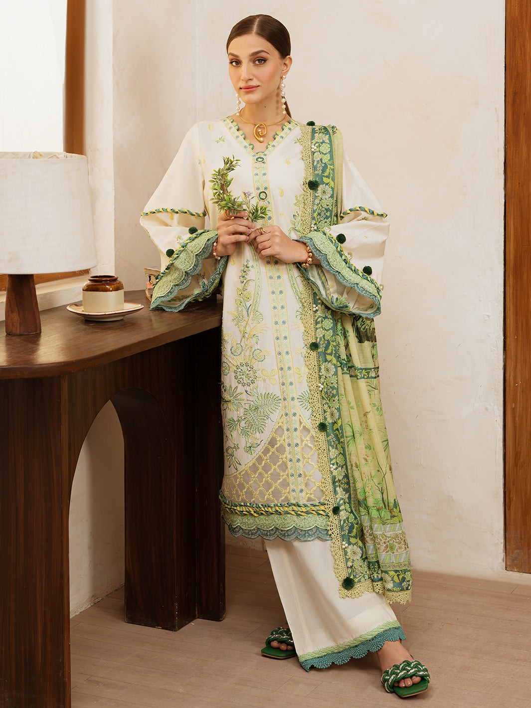 D2 - MAHGUL | Florence By Mahnur - Lawn`25