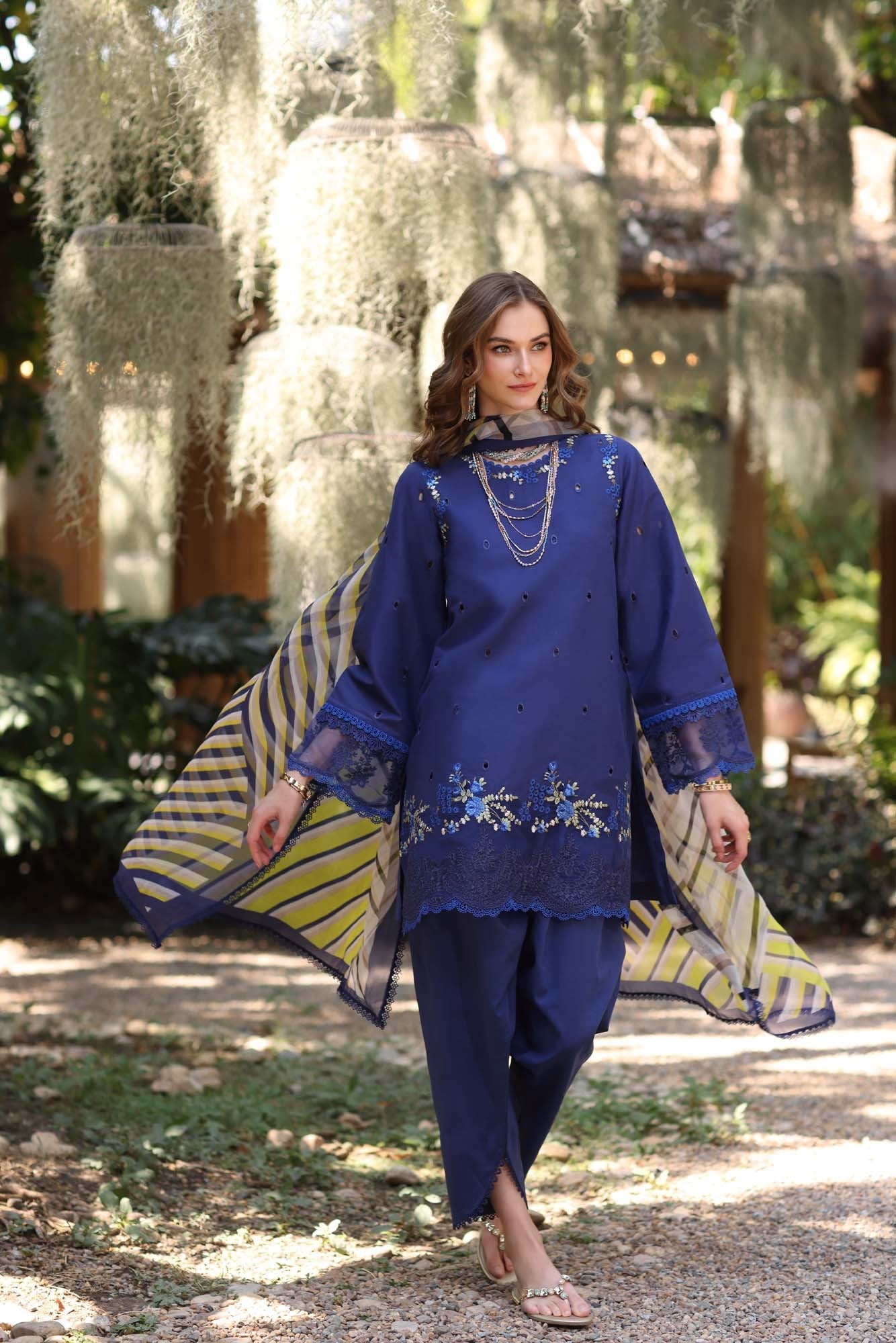 D3-A | Noor Luxe Eid Printedkaari