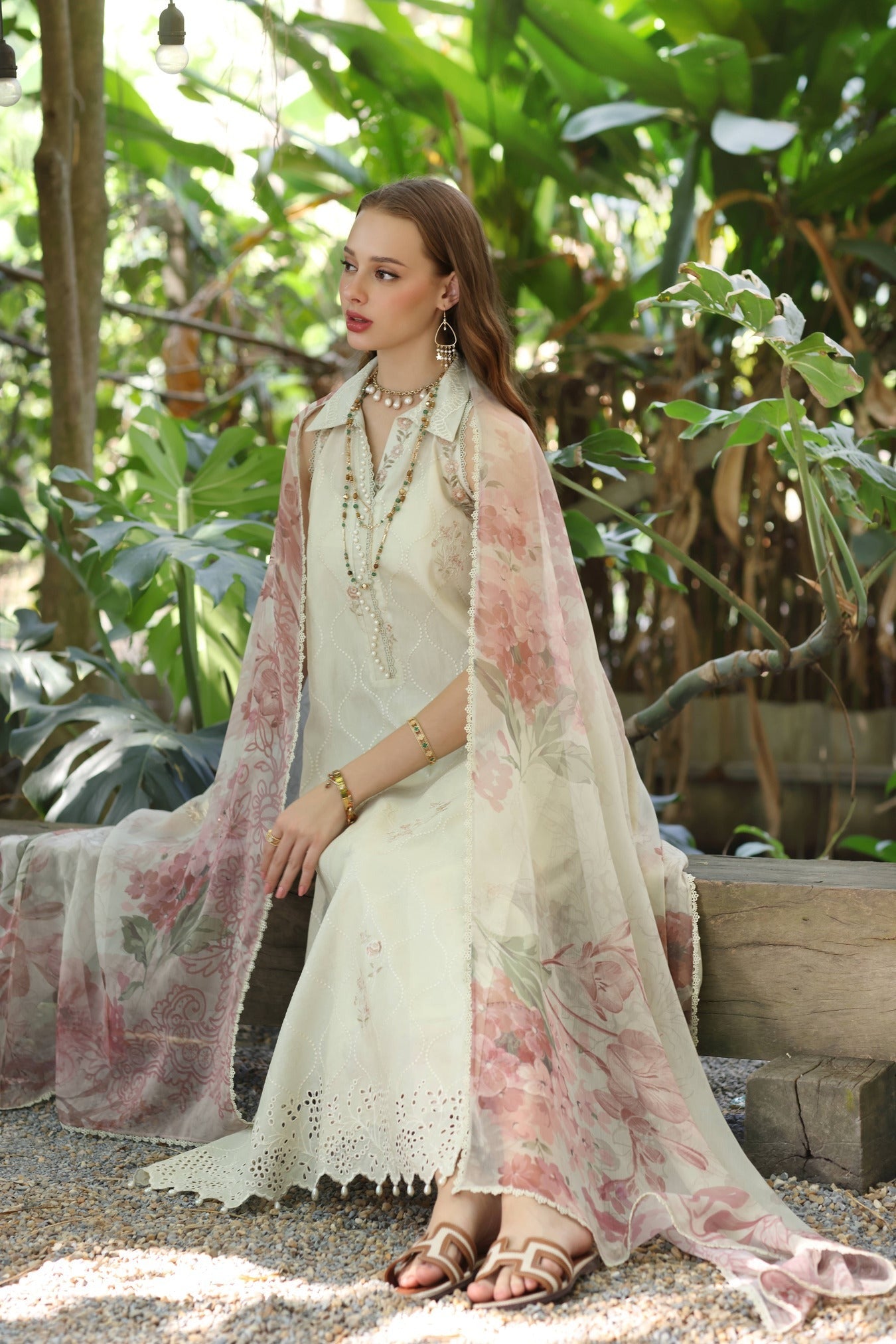 D5-B | Noor Luxe Eid Printedkaari