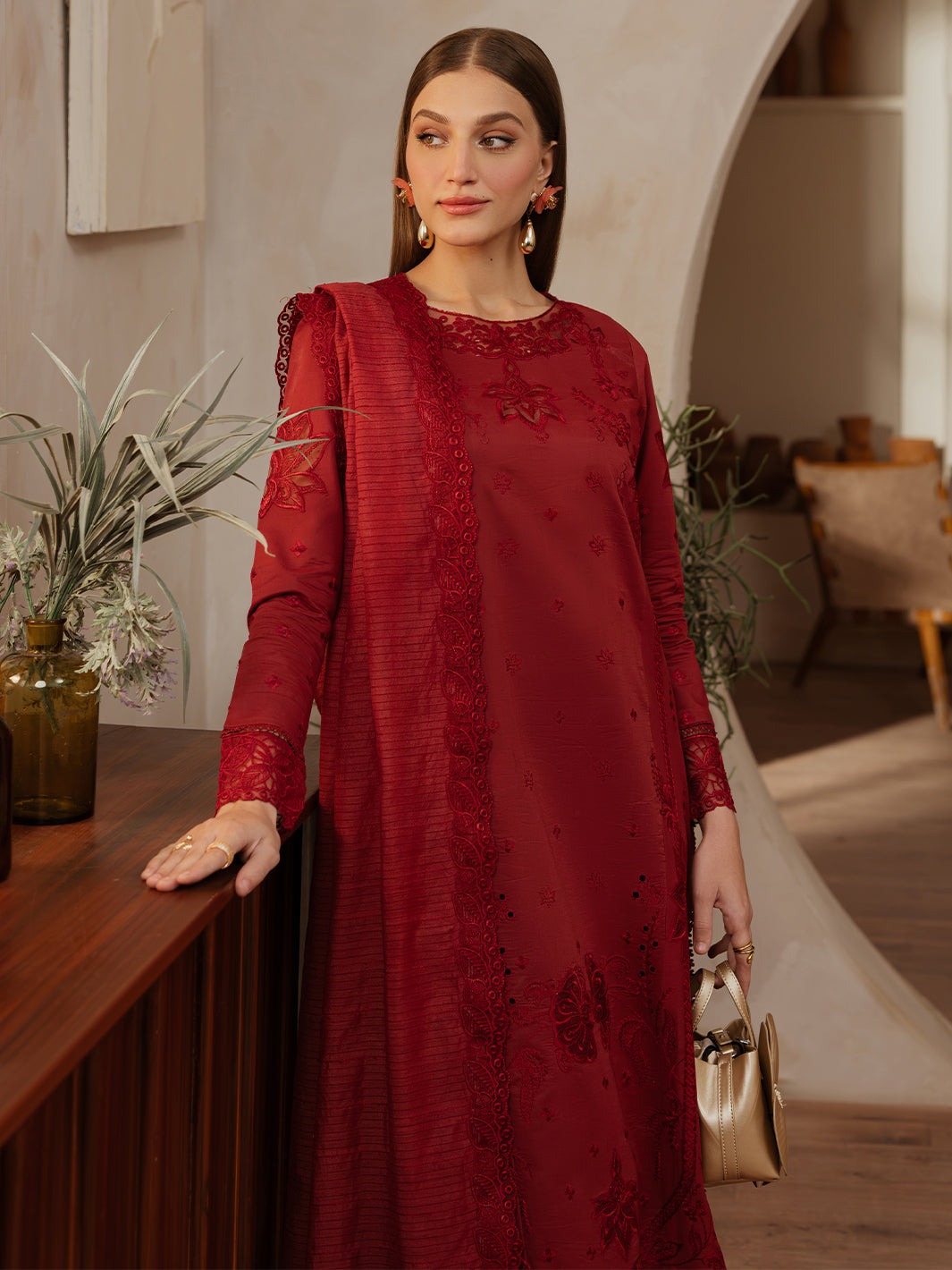 D8 - HOORAIN | Florence By Mahnur - Lawn`25