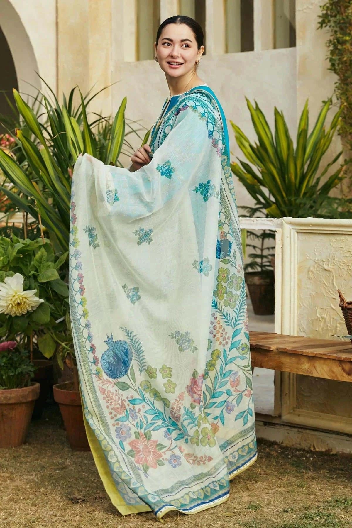 Coco by Zara Shahjahan Embroidered Lawn Unstitched 3Pc 08B ZOYA