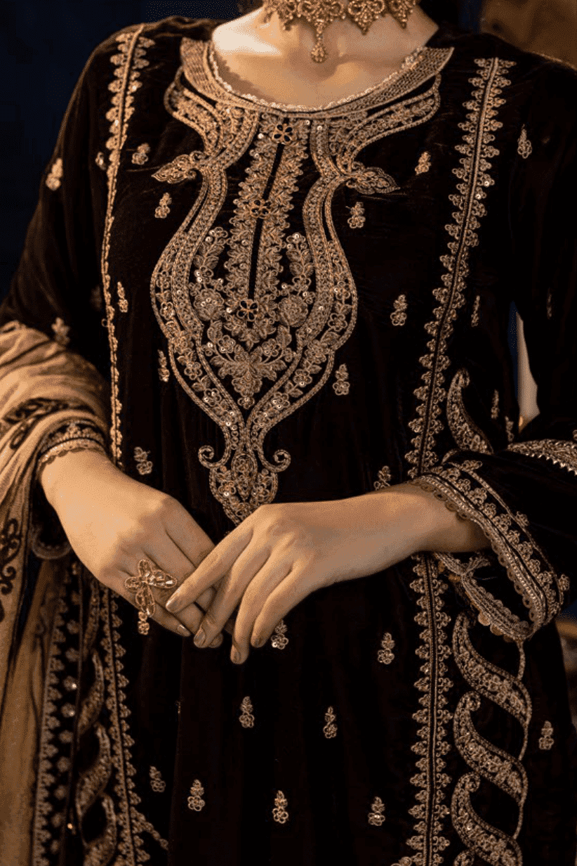 D1 - Meerat Luxury Velvet By Rakhna (Winter)
