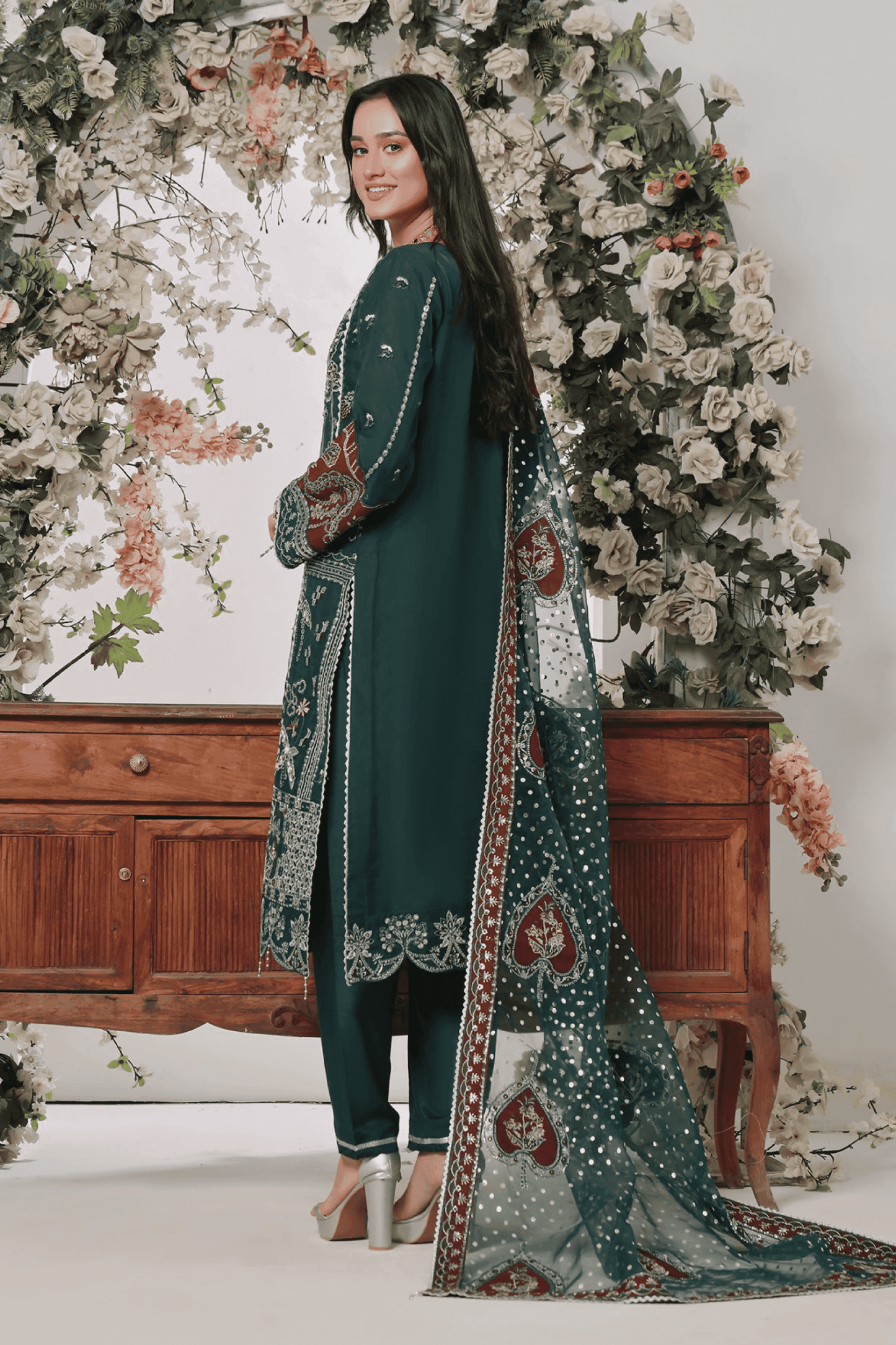 D2 - Aroohi Embroidered Organza By Dressline (Winter)