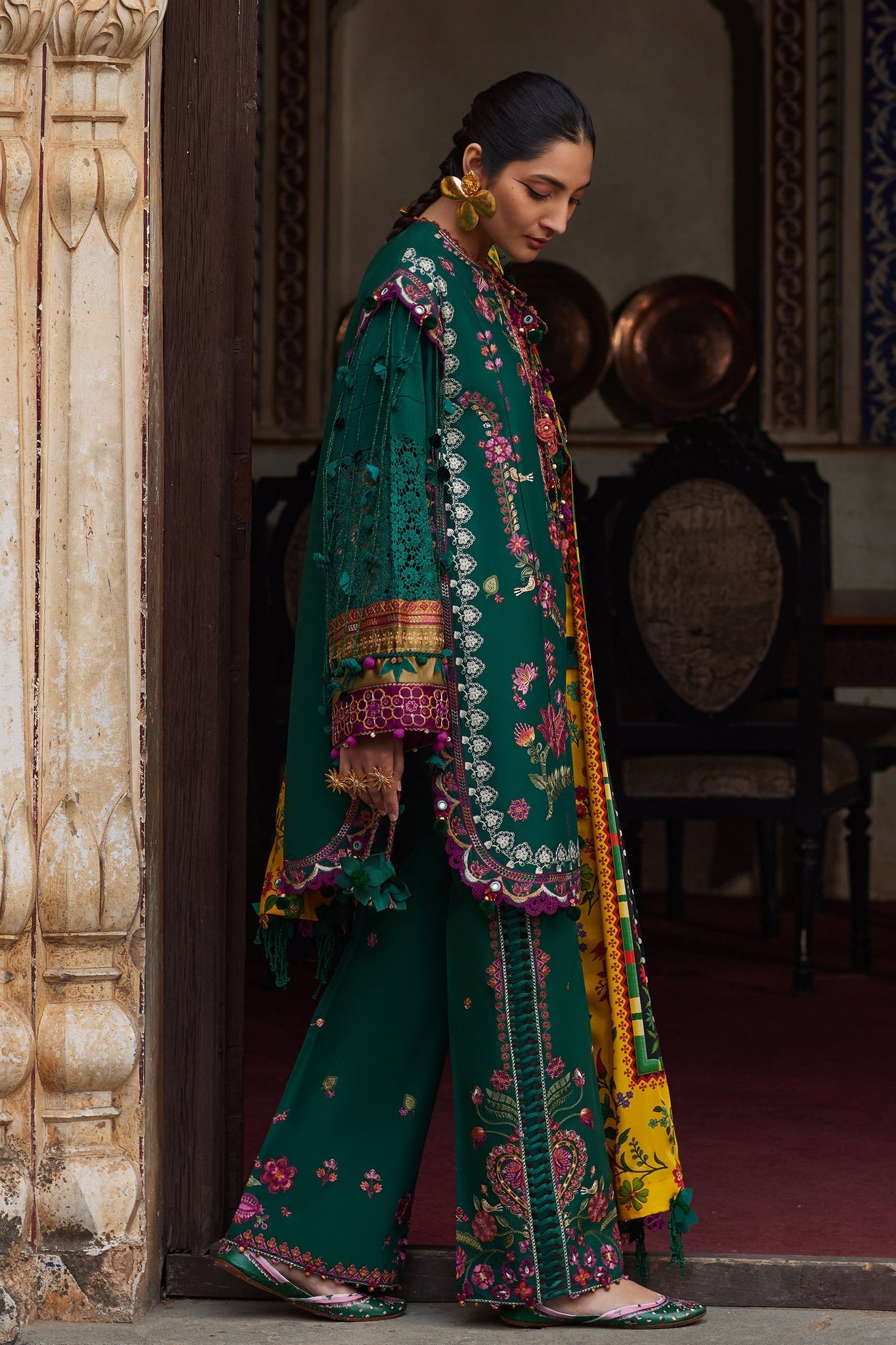 AURIELLE - (EL25-06A) | Elan Lawn`25
