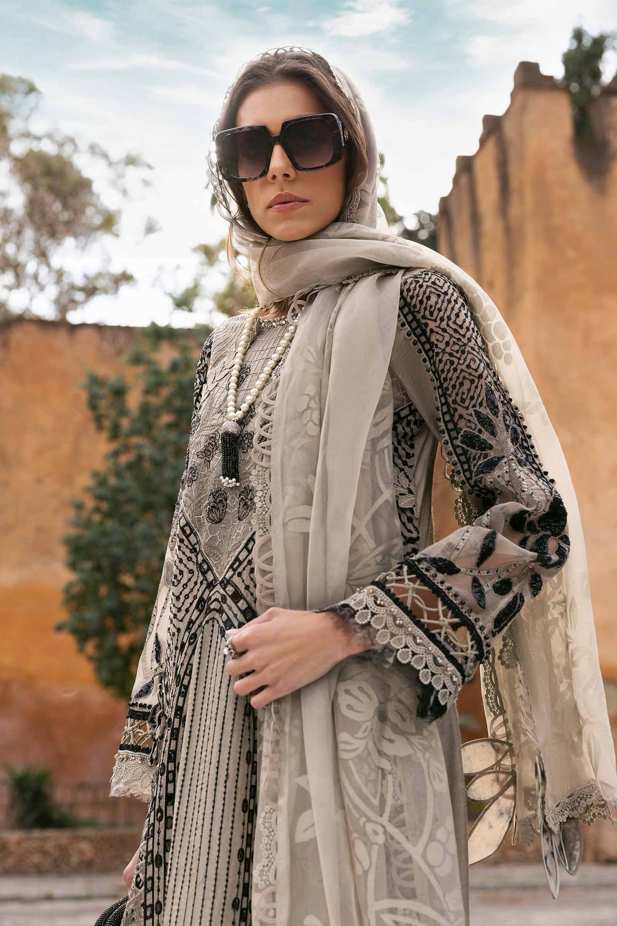 2510-B | Voyage a Luxe Embroidered Lawn By Maria.B