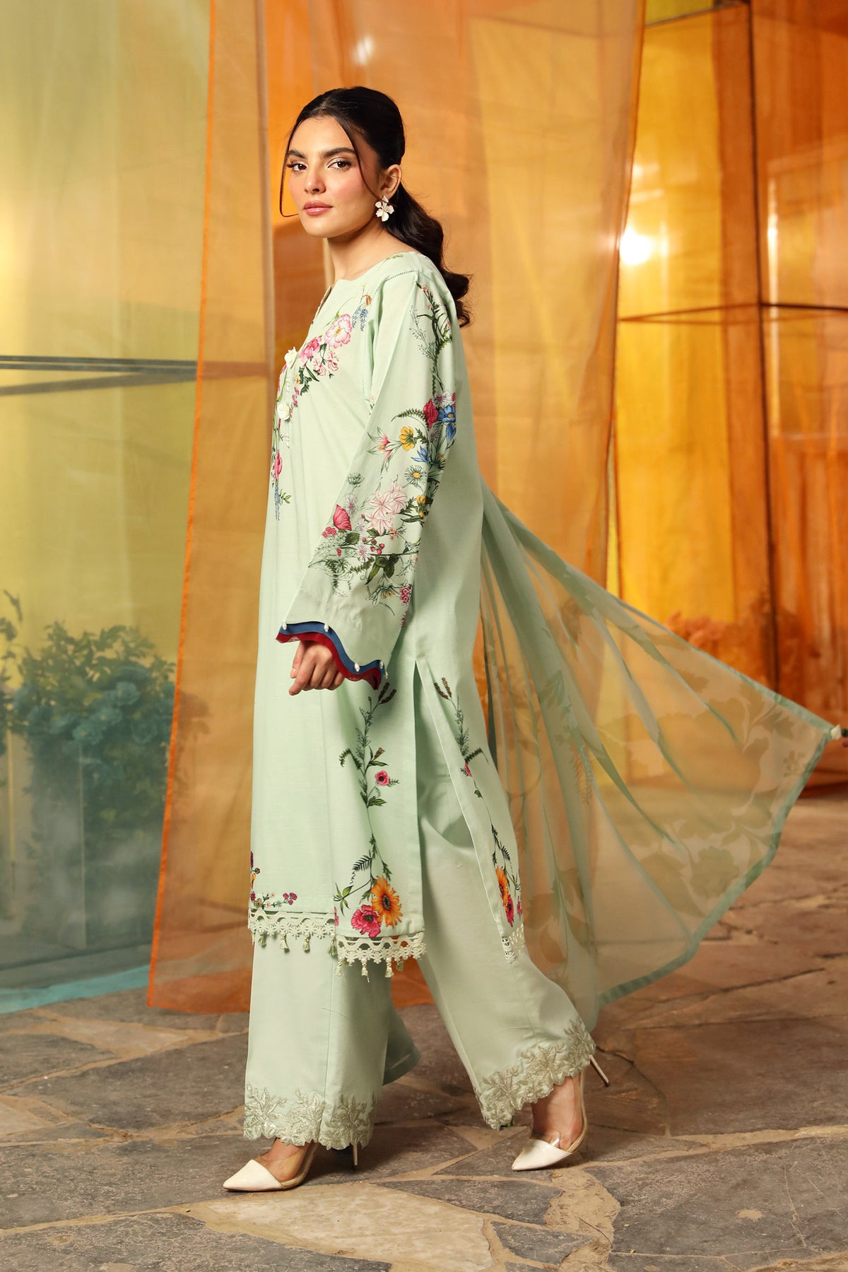 712-B | Printed Lawn By M.Basics