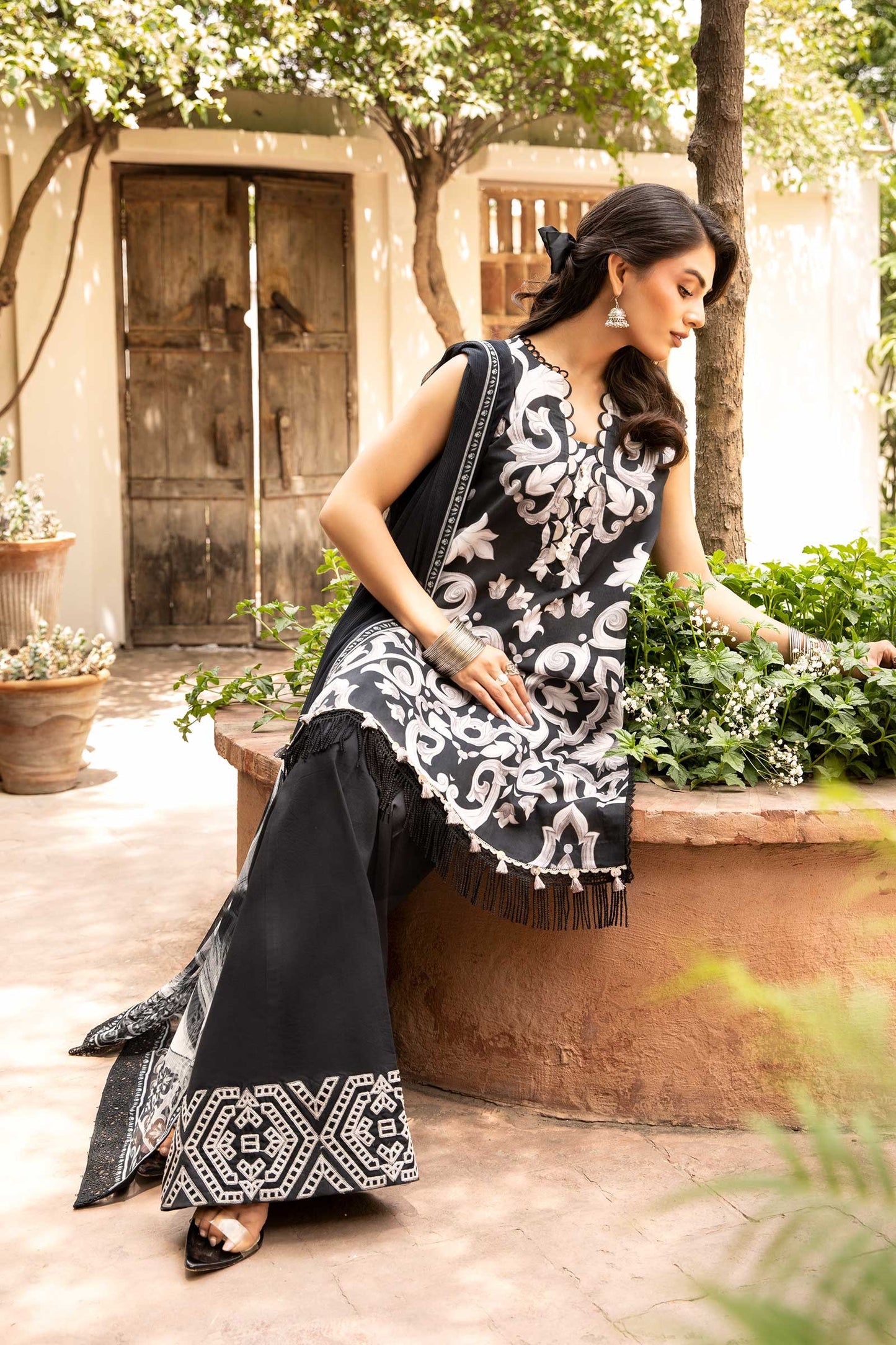 904-B | Unstitched Edit-II Lawn`25 By M.Basics