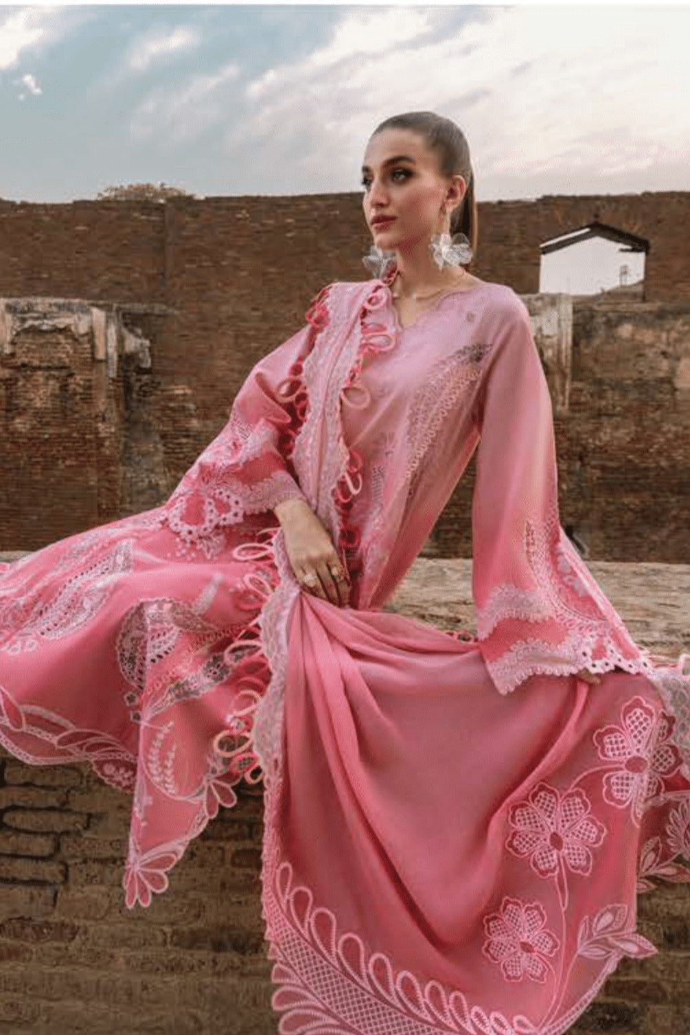 D1B-ALL THINGS OMBRE | TASAWAR  By Crimson Lawn`25