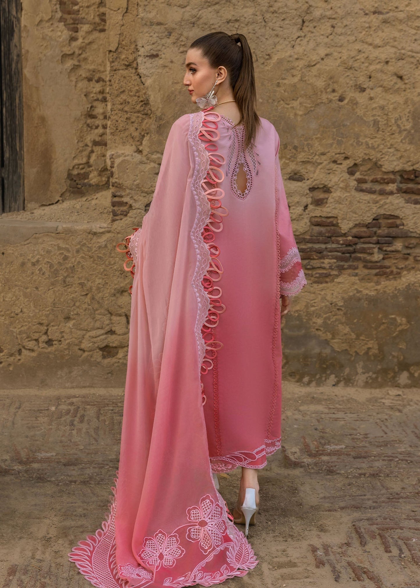 D1B-ALL THINGS OMBRE | TASAWAR  By Crimson Lawn`25