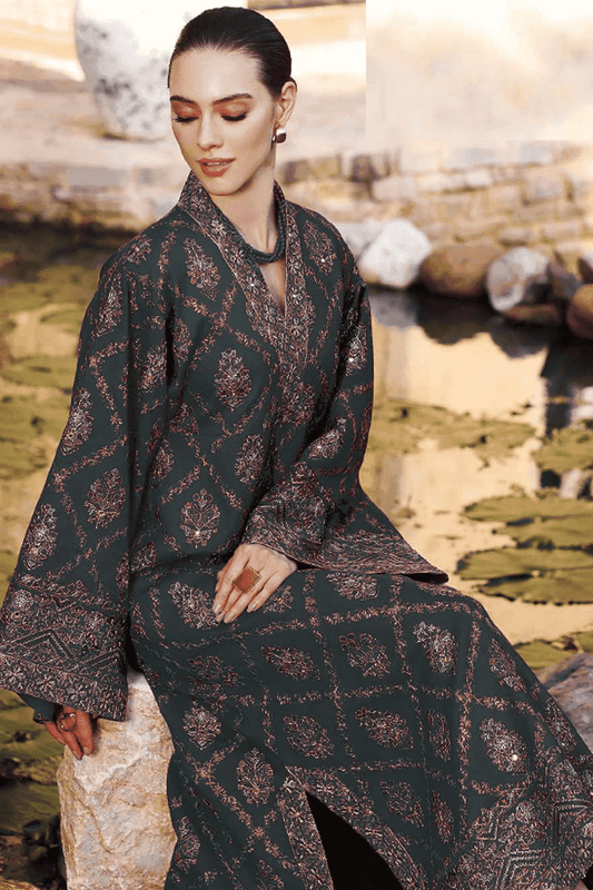D 03C - Bareeze Karandi Bamber Shawl By Bin Shaukat (Winter)