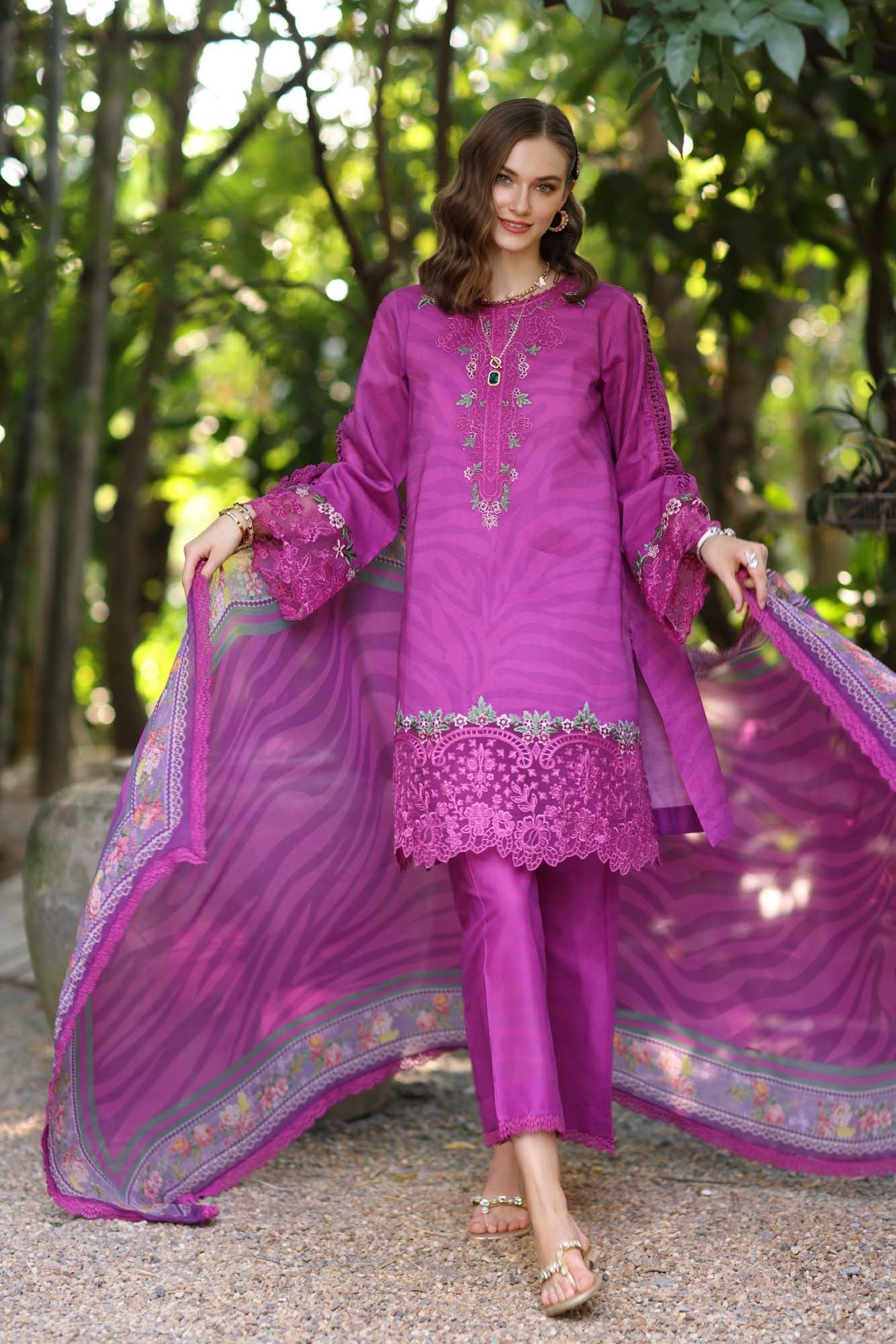 D1-A | Noor Luxe Eid Printedkaari
