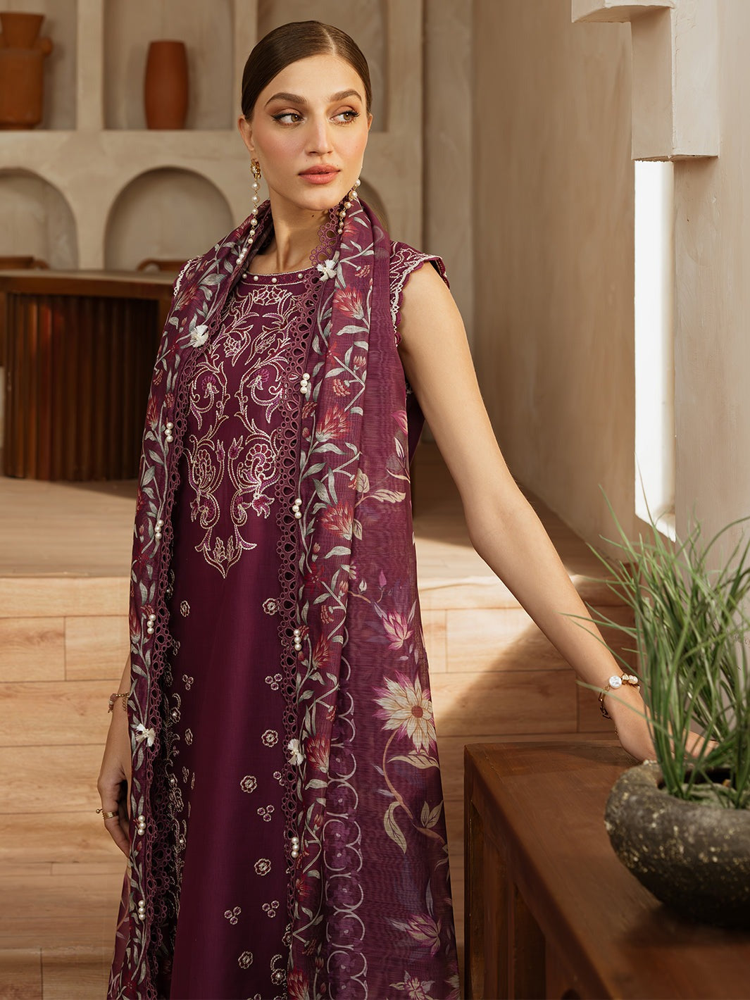 D11 - IZNA | Florence By Mahnur - Lawn`25