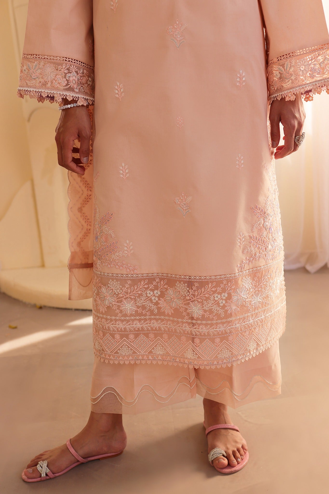 D04-IZZA | NAYAB By SERAN Eid Edit`25