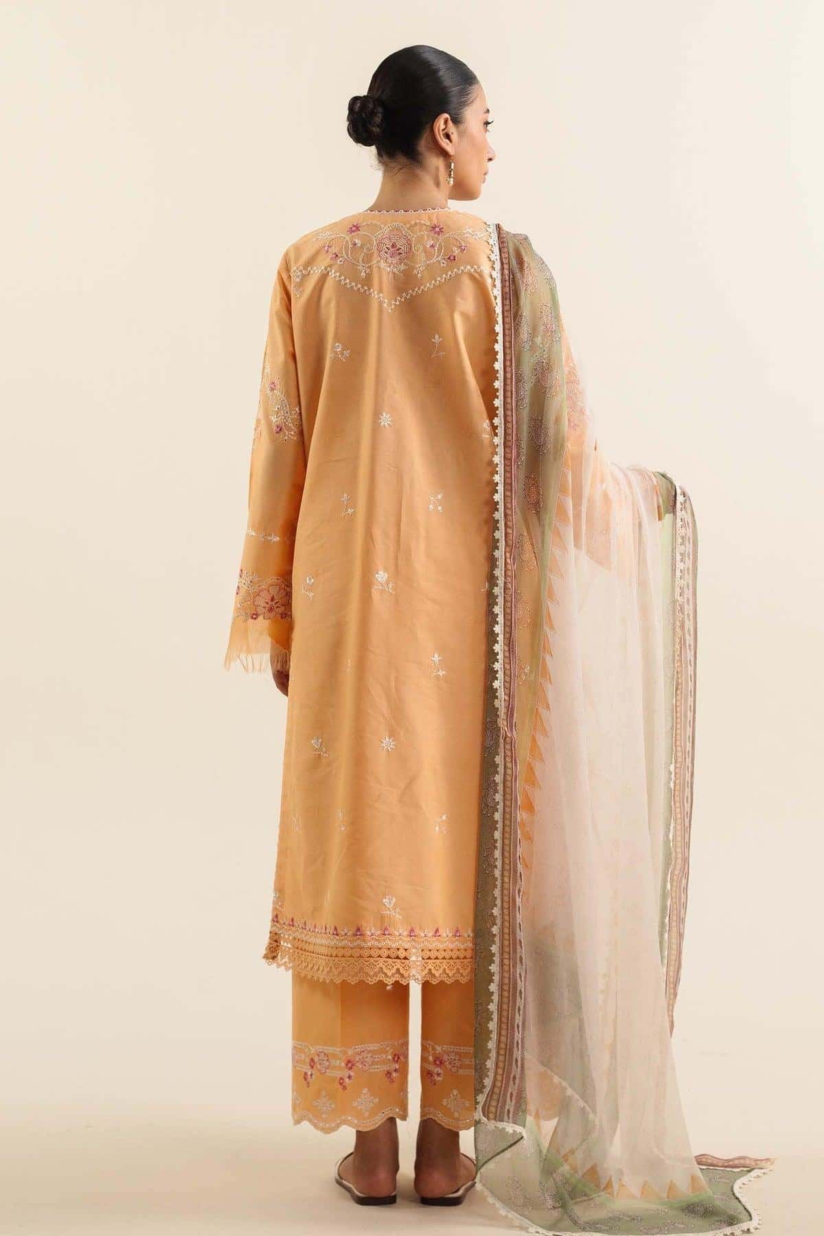 MIRA 8B - COC0 II By Zara ShahJahan