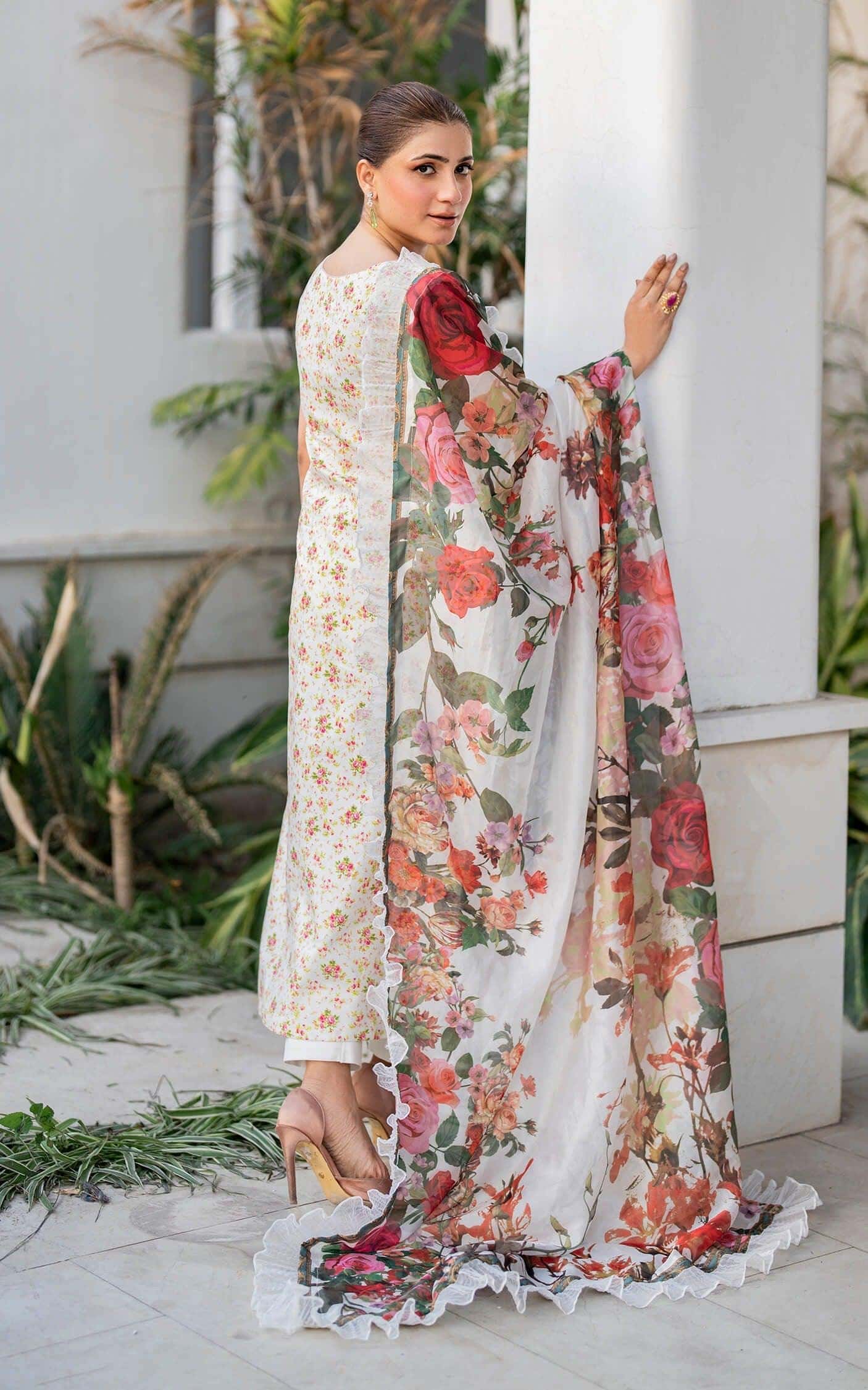 MK15 GULNAR - Meraki By Asifa & Nabeel
