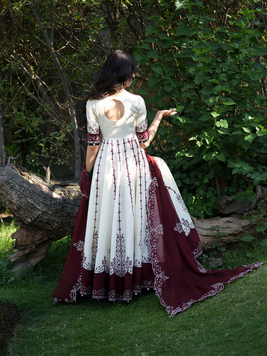 3-Piece  |  Unstinted Embroidered  |  Summer Collection