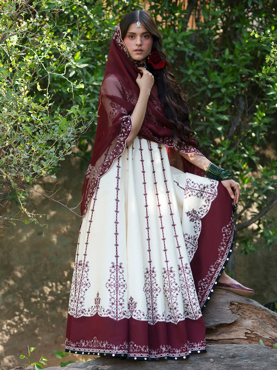 3-Piece  |  Unstinted Embroidered  |  Summer Collection
