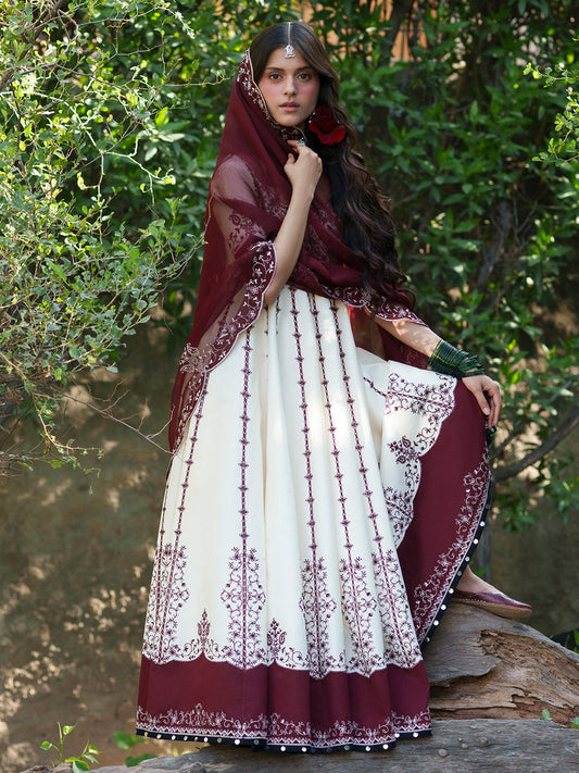 3-Piece  |  Unstinted Embroidered  |  Summer Collection