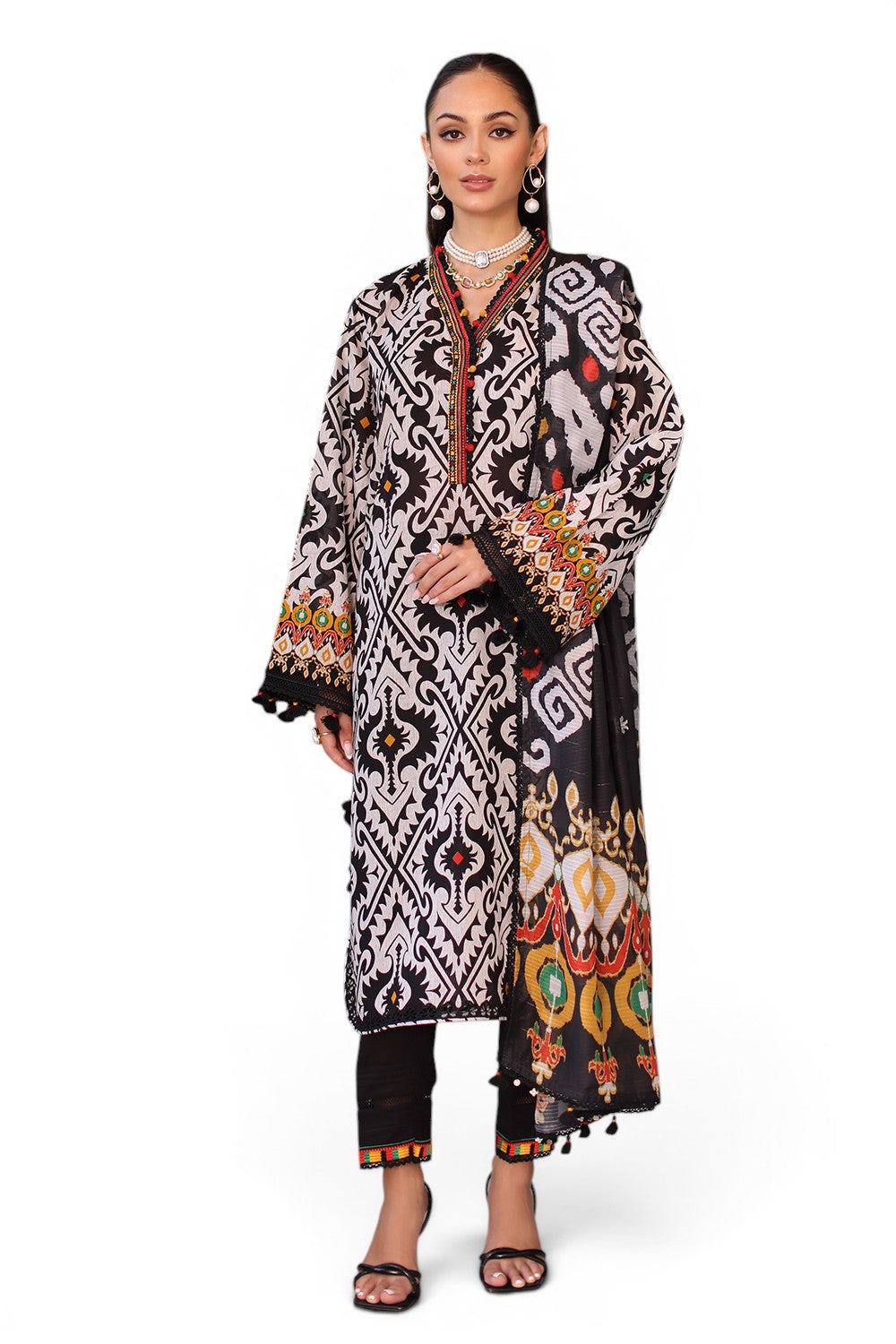 Unstitched | 3 Piece | Embroidered| Lawn Suit